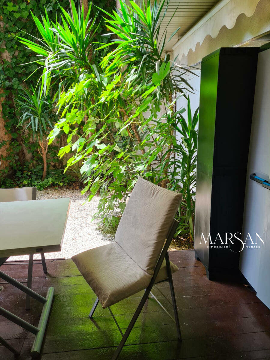 STUDIO INCANTEVOLE CON GIARDINO PRIVATO - BEVERLY PALACE