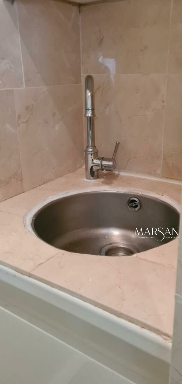 STUDIO INCANTEVOLE CON GIARDINO PRIVATO - BEVERLY PALACE