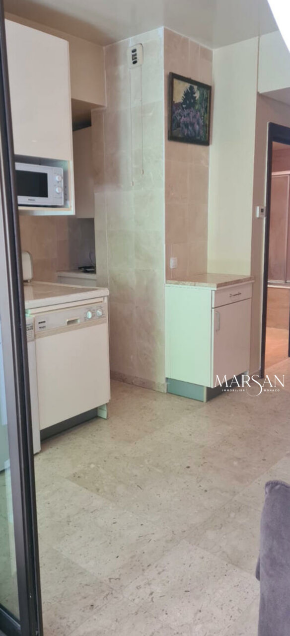 STUDIO INCANTEVOLE CON GIARDINO PRIVATO - BEVERLY PALACE