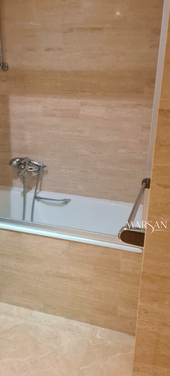 STUDIO INCANTEVOLE CON GIARDINO PRIVATO - BEVERLY PALACE