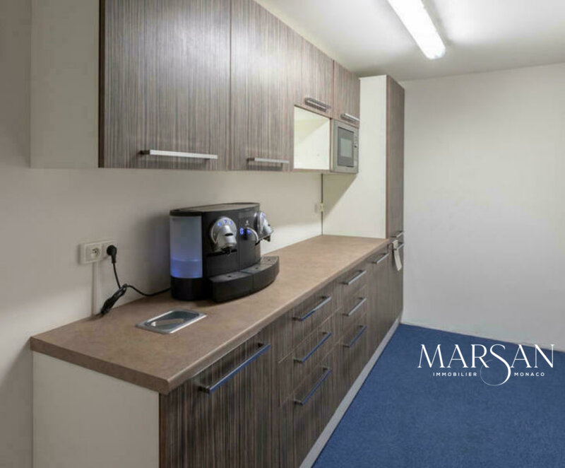 ENSEMBLE DI UFFICI - FONTVIEILLE