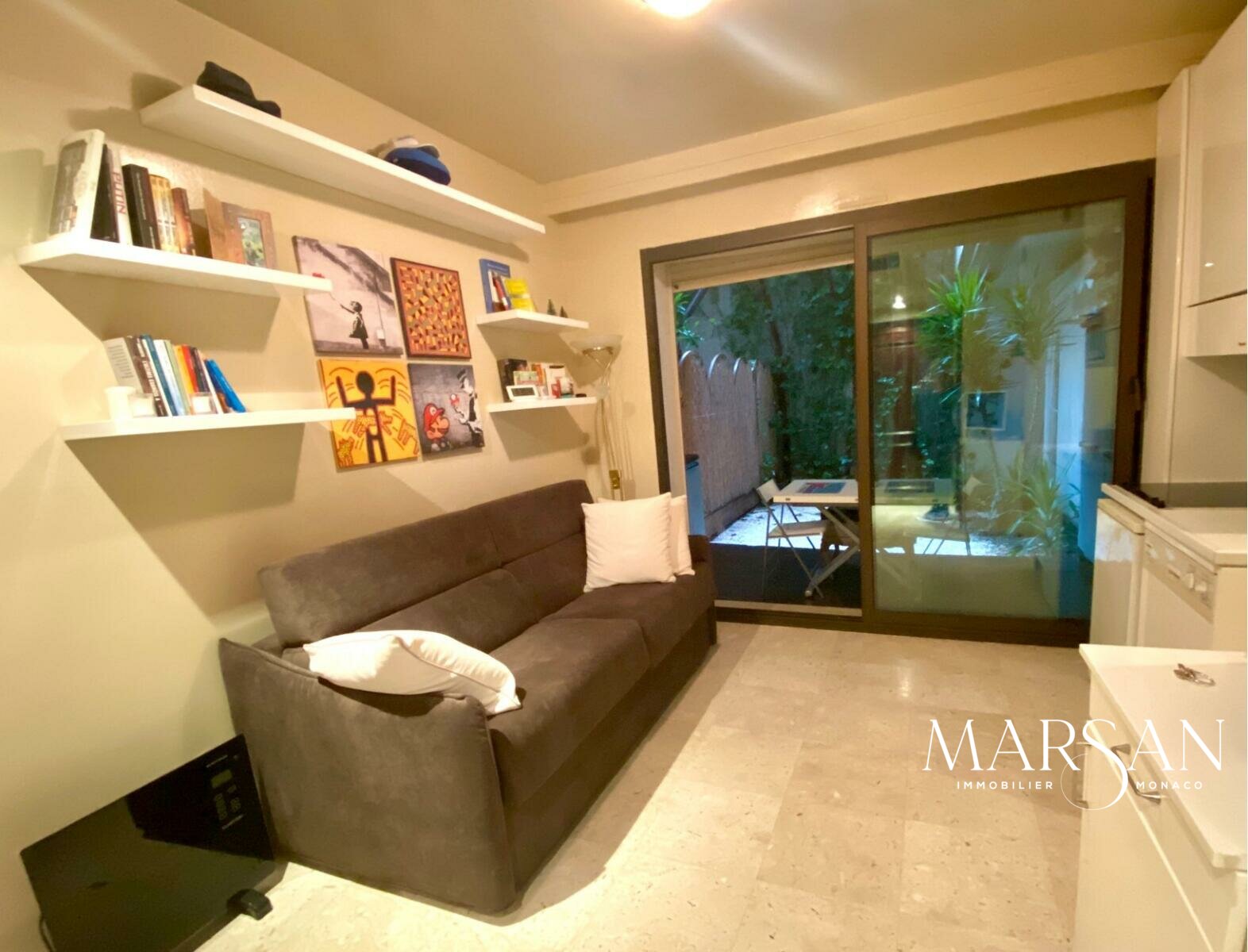 LOVELY STUDIO WITH PRIVATE GARDEN - BEVERLY PALACE