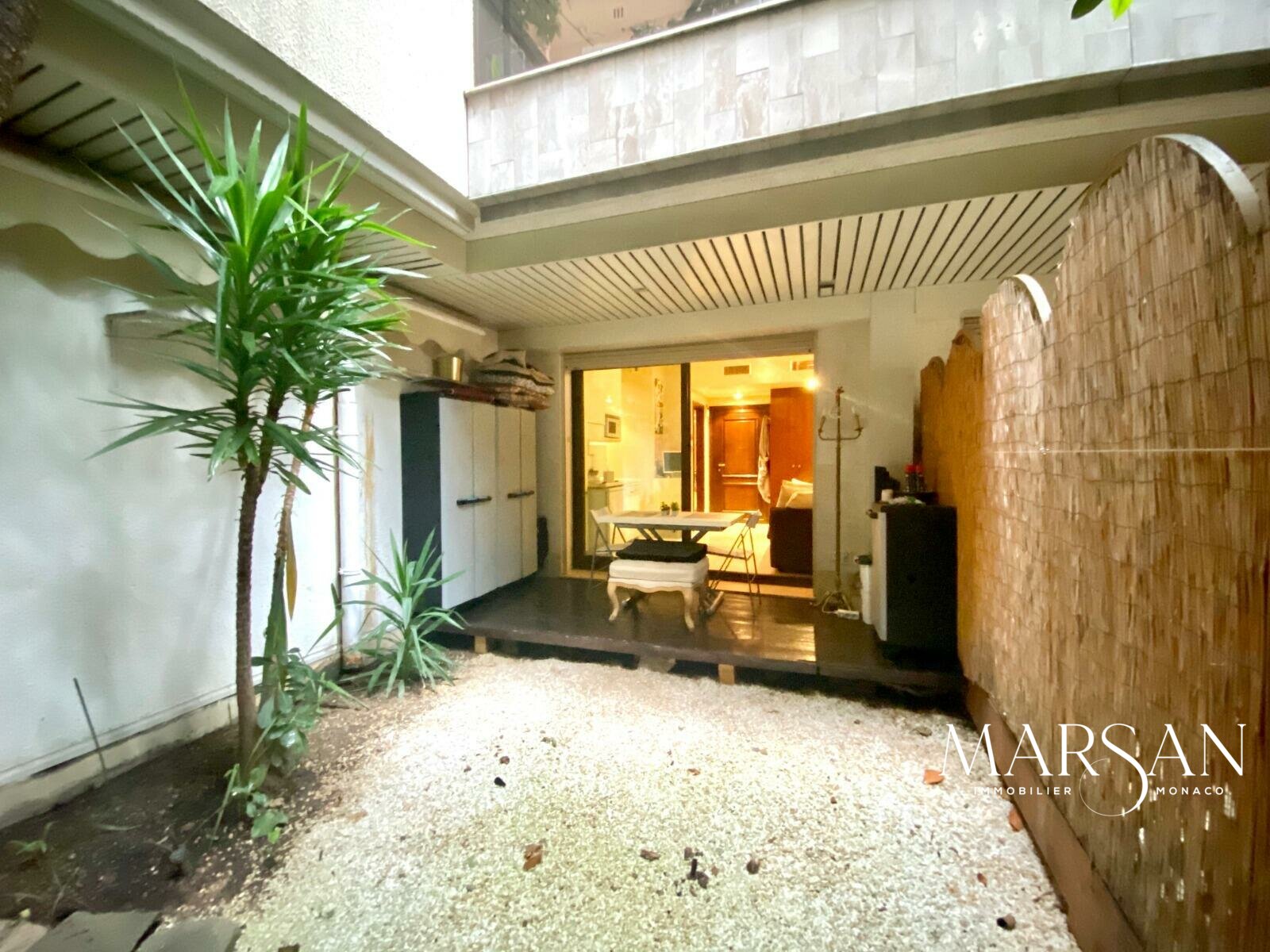 LOVELY STUDIO WITH PRIVATE GARDEN - BEVERLY PALACE