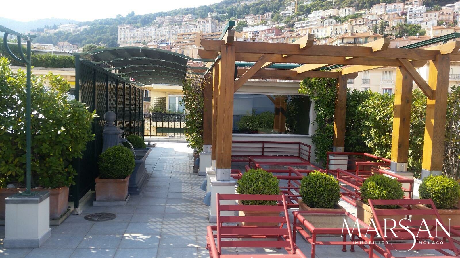 INCREDIBLE PENTHOUSE - CARRÉ D'OR