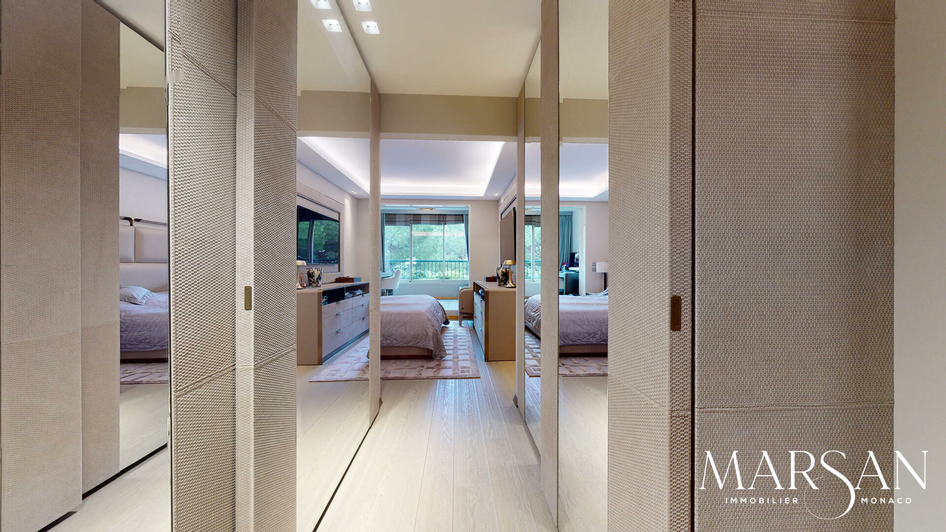 MAGNIFICO APPARTAMENTO CON 4 CAMERE DA LETTO A FONTVIEILLE - CICLADI