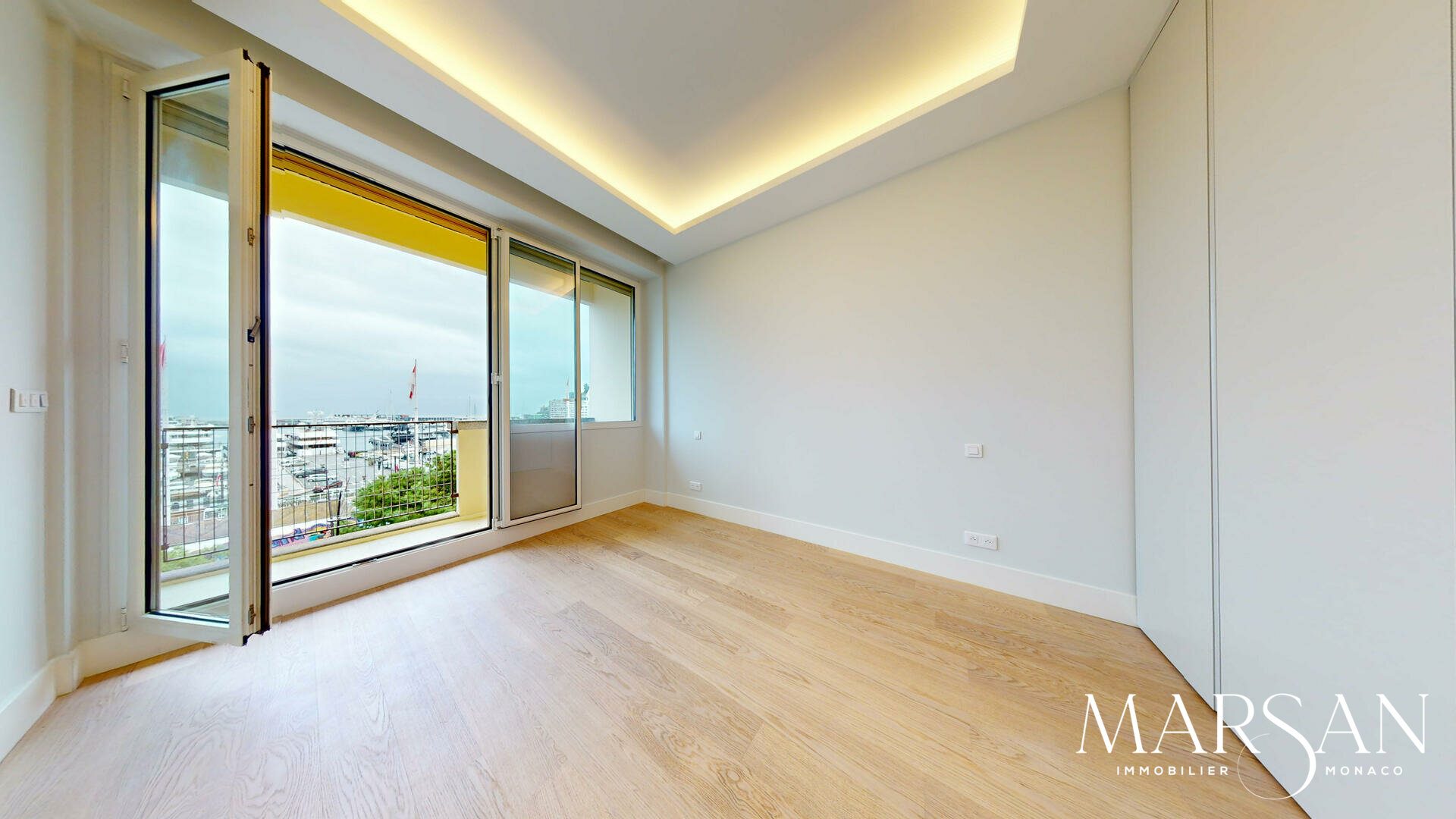 RARE 1 BEDROOM  FOR SALE - PORT HERCULES