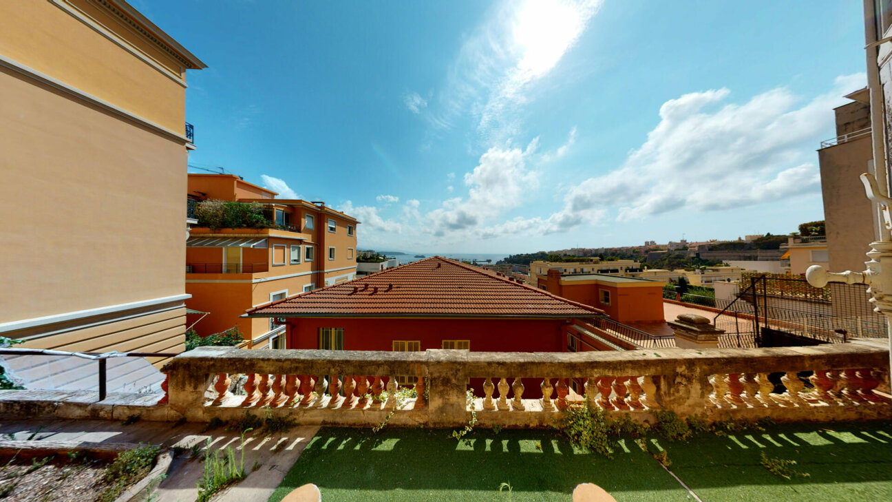 3 PIÈCES À LA VENTE - IMMEUBLE BOURGEOIS