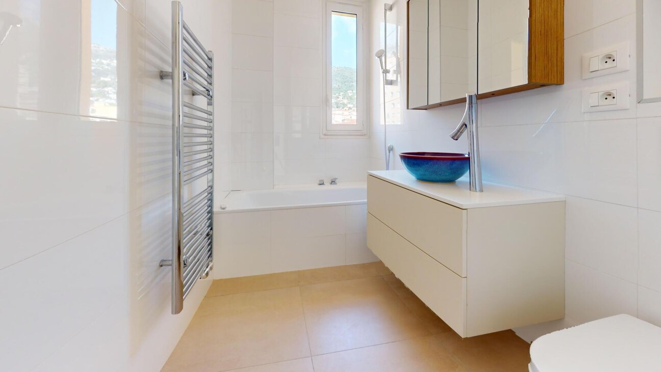 TRÉS GRAND APPARTEMENT - FRANZIDO PALACE