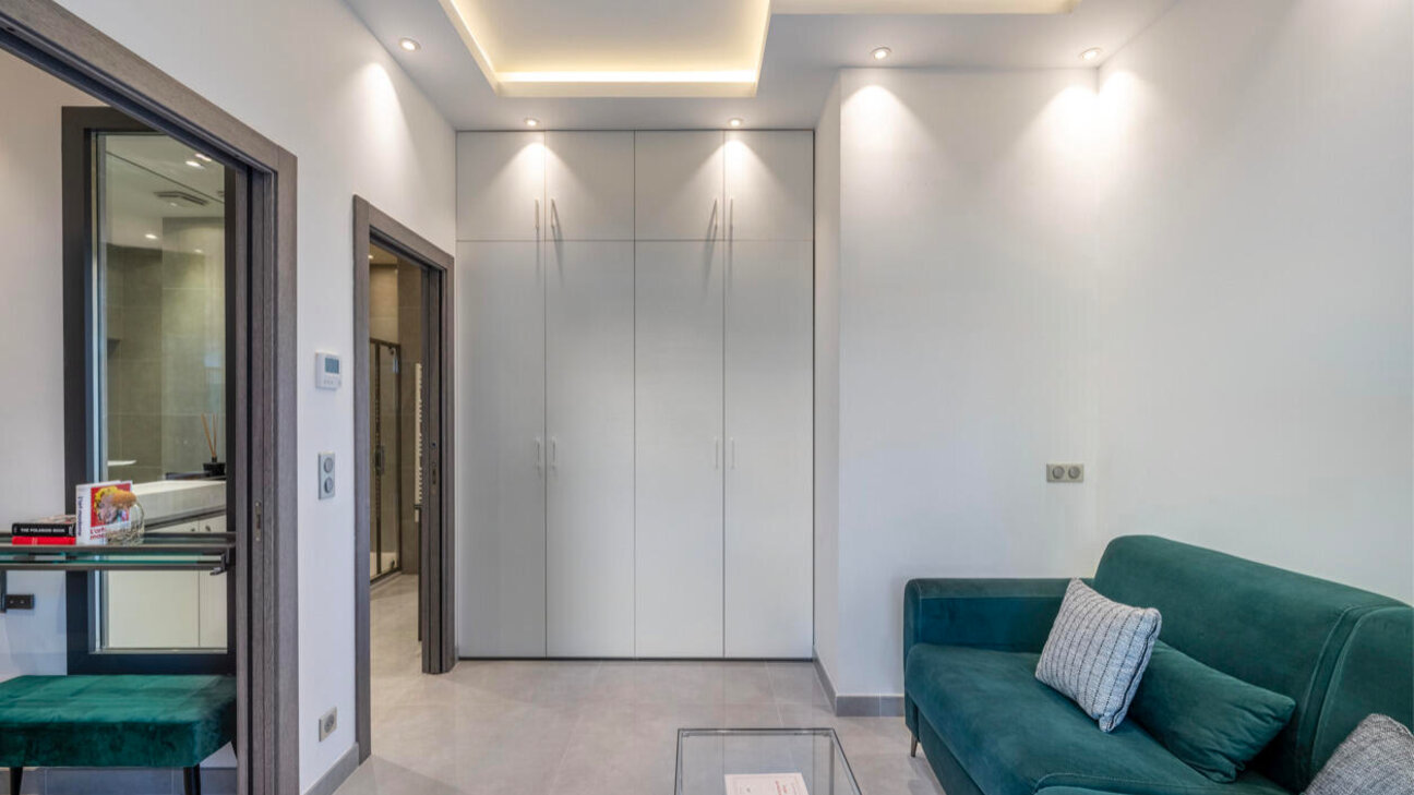 THE BETTINA - STUDIO