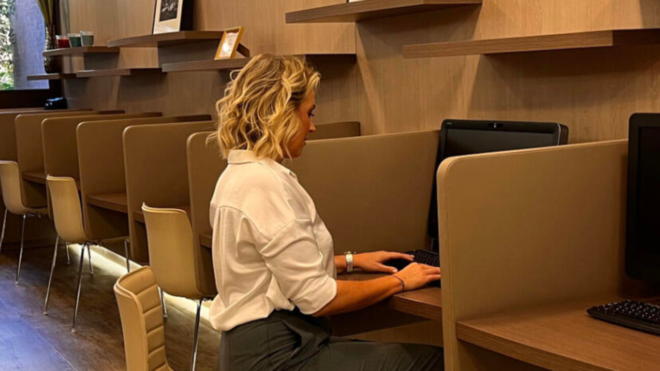 Beau bureau- PROCHE MONTE CARLO COUNTRY CLUB