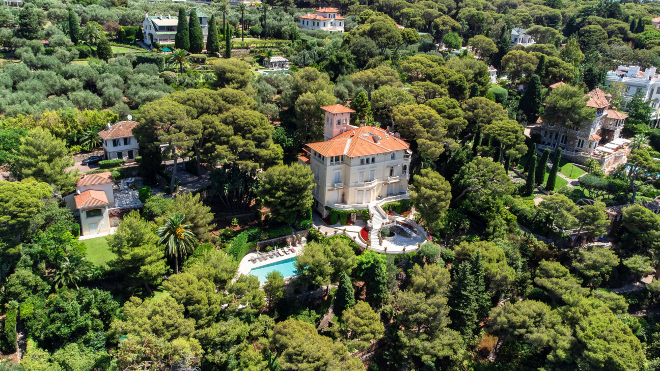 Proprietà rara: Eccezionale appartamento in una prestigiosa villa a Roquebrune-Cap-Martin