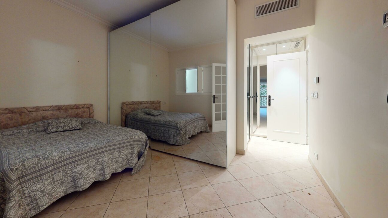 Appartement à renover - LES ACANTHES