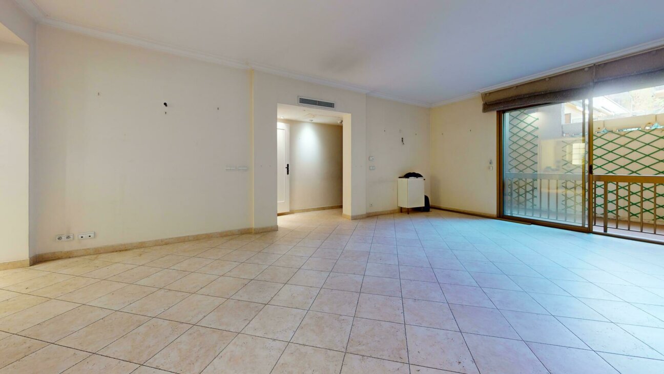 Appartement à renover - LES ACANTHES