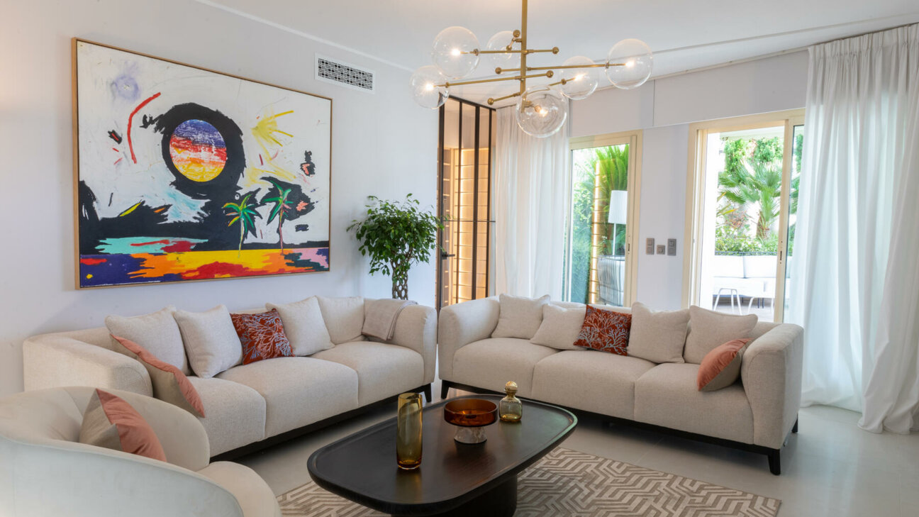 TRES BEAU 4/5 PIECES - APERCU MER - PROCHE DU CENTRE