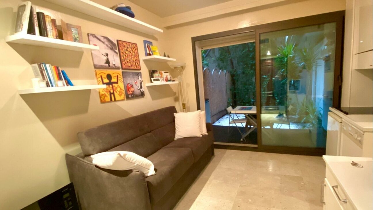 LOVELY STUDIO WITH PRIVATE GARDEN - BEVERLY PALACE