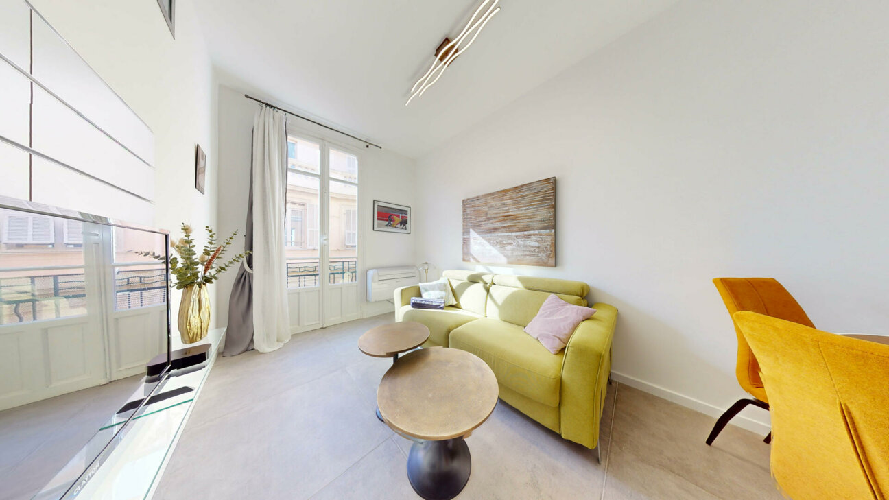 CHARMING STUDIO WITH NIGHT CORNER - HEART OF MONACO VILLE