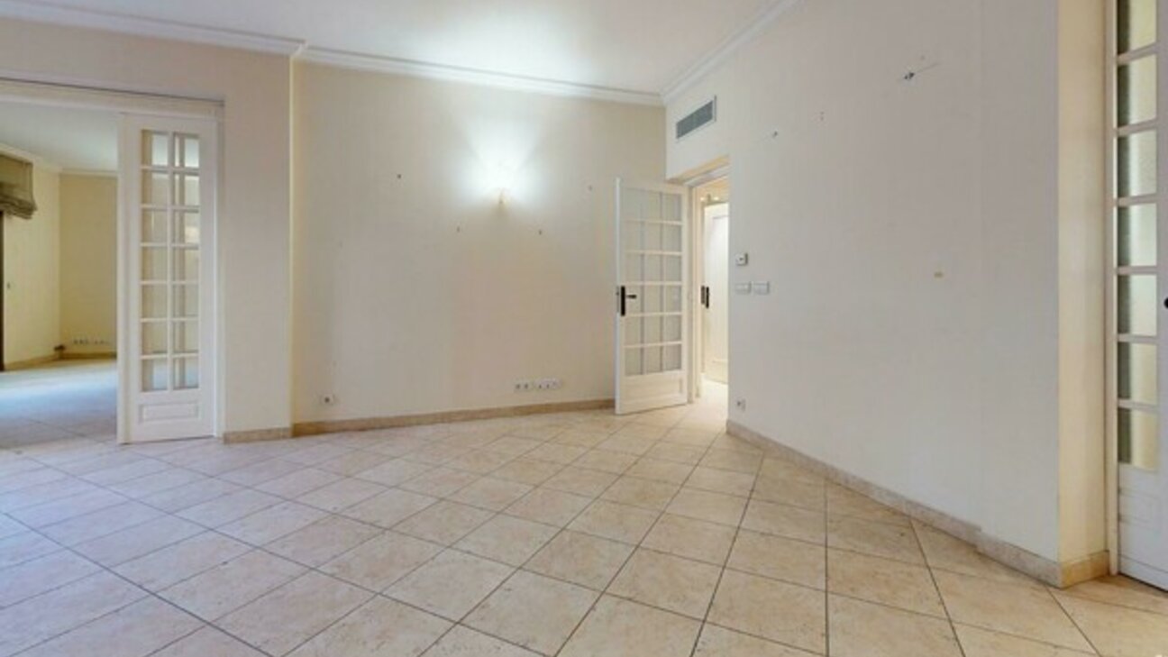 Appartement à renover - LES ACANTHES